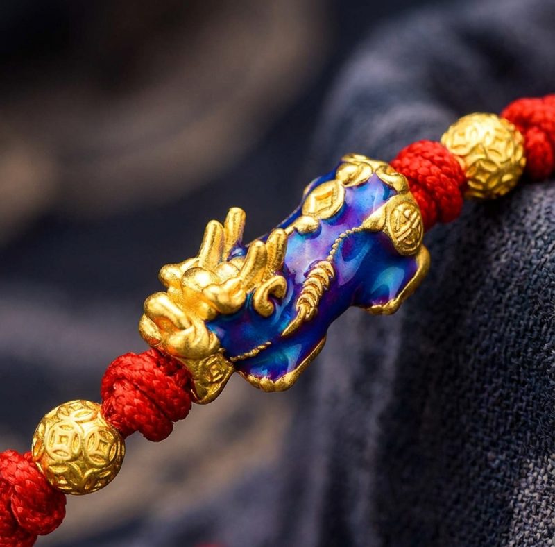 Color-Changing Pixiu Bracelet - Tibetan Red String - Professional Photo